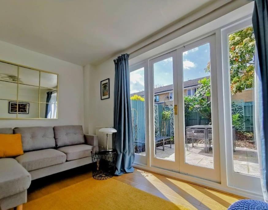 Quiet 4 Bedroom House Between Camden & Kings Cross London Exterior photo